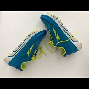 NIB Altra Running DUO